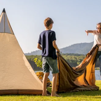 Почему глэмпинг стал популярным среди городских жителей